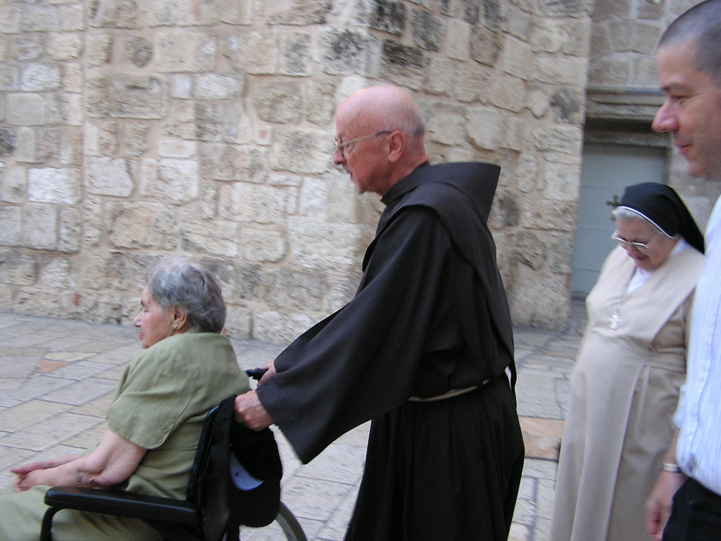 Padre Federico e Santina