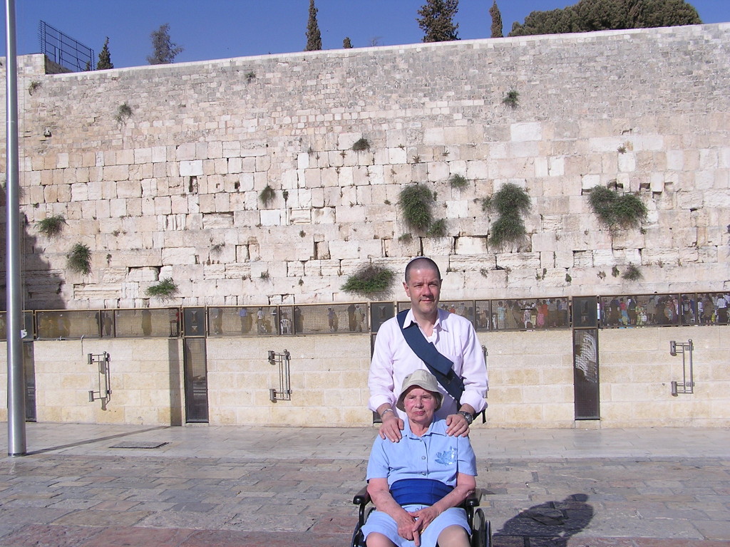 per le strade della Città Santa