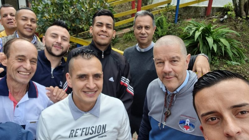 COLOMBIA INAUGURAZIONE DORMITORIO PER TOSSICODIPENDENTI