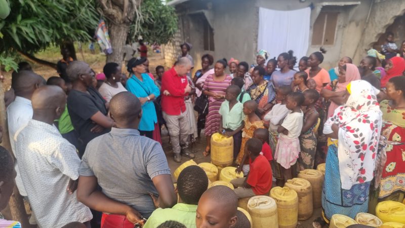 KENYA COSTRUZIONE DI 3 POZZI DI ACQUA PER I 10 ANNI DI FONDAZIONE SANTINA
