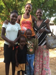 07-caterina-e-Nekesa